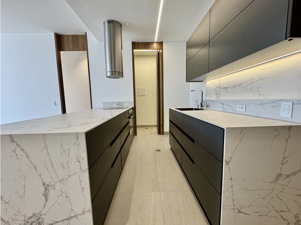Apartamento en venta en Chico, Bogotá · foto 4 de 24