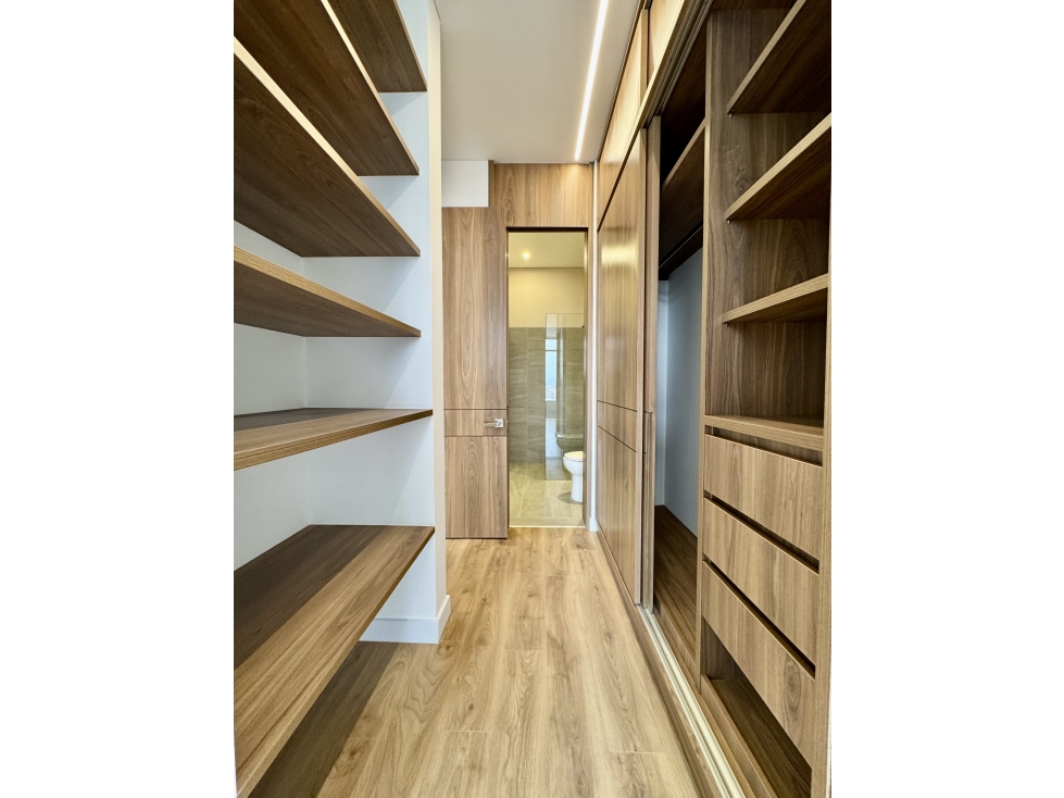 Apartamento en venta en Chico, Bogotá · foto 10 de 24