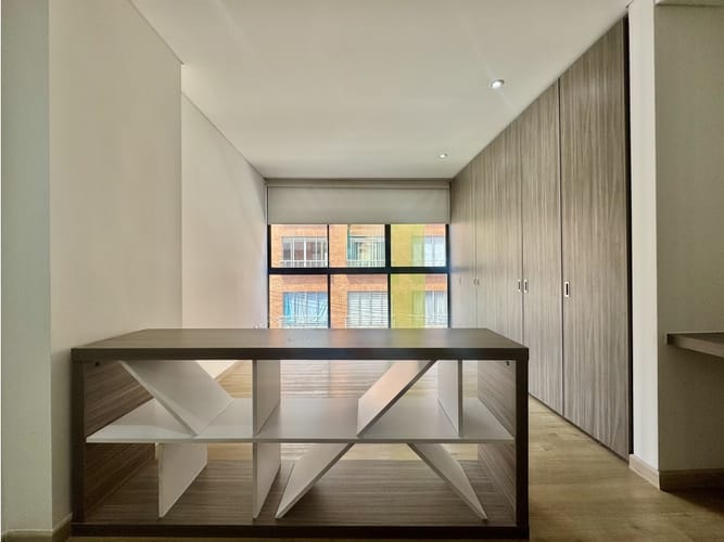 Apartaestudio en venta en Chapinero, Bogotá, 33 m² · foto 2 de 14