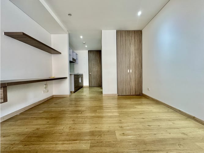Apartaestudio en venta en Chapinero, Bogotá, 33 m² · foto 3 de 14