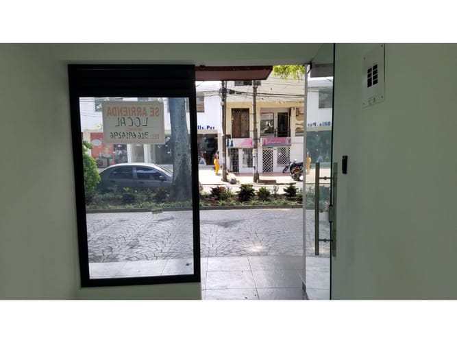 Local en arriendo en San Vicente, Cali, 24 m² · foto 2 de 15