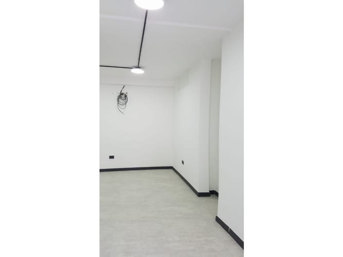 Local en arriendo en San Vicente, Cali, 24 m² · foto 8 de 15