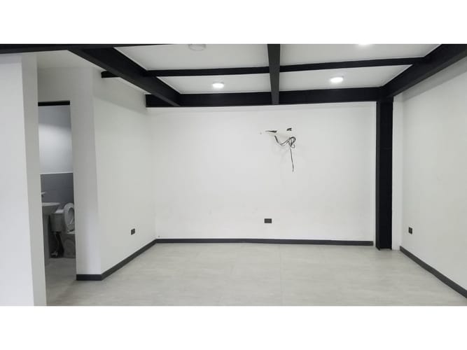 Local en arriendo en San Vicente, Cali, 43 m² · foto 9 de 16