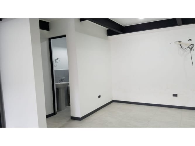 Local en arriendo en San Vicente, Cali, 43 m² · foto 11 de 16