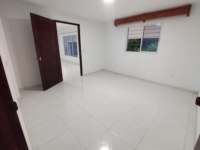 Casa de 3 alcobas en venta en La Buitrera, Cali, 200 m² · foto 12 de 24