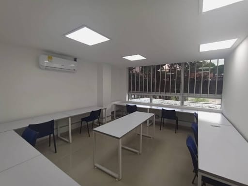 Oficina en arriendo en Cuarta Brigada, Medellín, 320 m² · foto 10 de 13