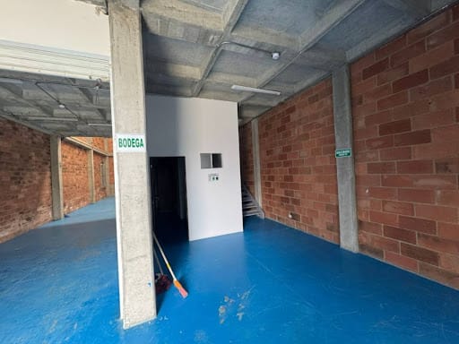 Bodega en arriendo en Sajonia, Medellín, 250 m² · foto 5 de 21