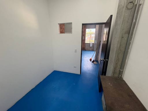 Bodega en arriendo en Sajonia, Medellín, 250 m² · foto 9 de 21