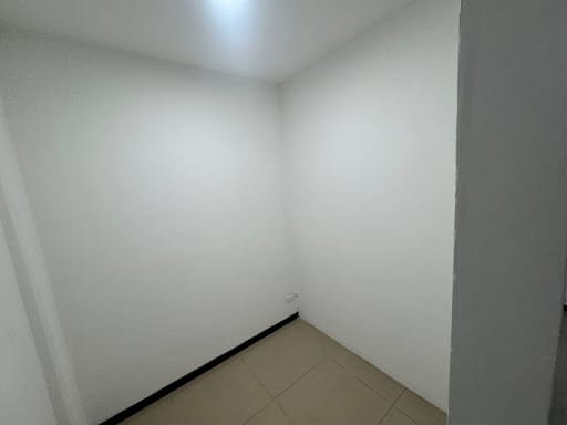 Bodega en arriendo en Sajonia, Medellín, 250 m² · foto 16 de 21