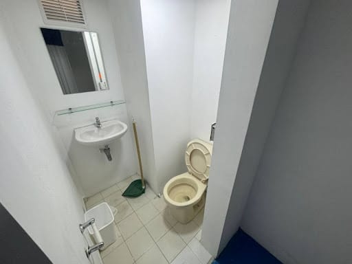 Bodega en arriendo en Sajonia, Medellín, 250 m² · foto 18 de 21