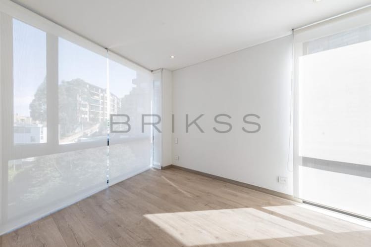 Apartamento de 2 alcobas en venta en Los Rosales, Bogotá, 112 m² · foto 11 de 14