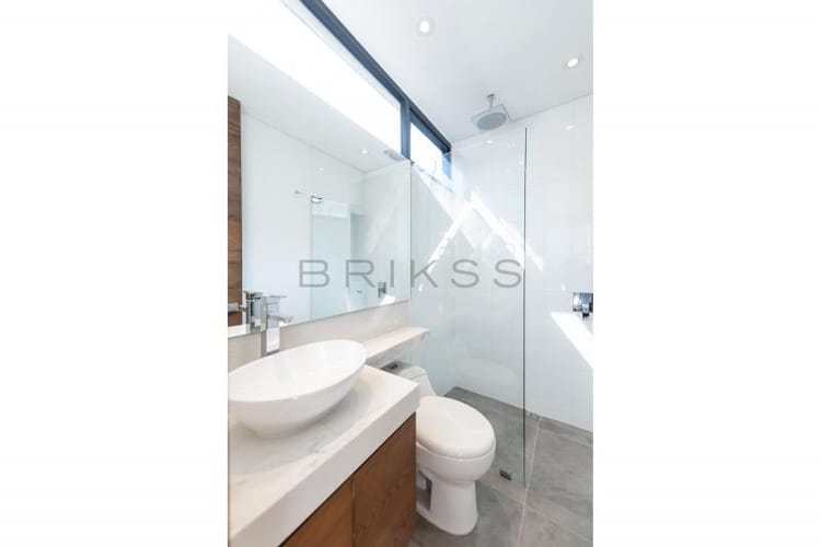 Apartamento de 2 alcobas en venta en Los Rosales, Bogotá, 112 m² · foto 13 de 14