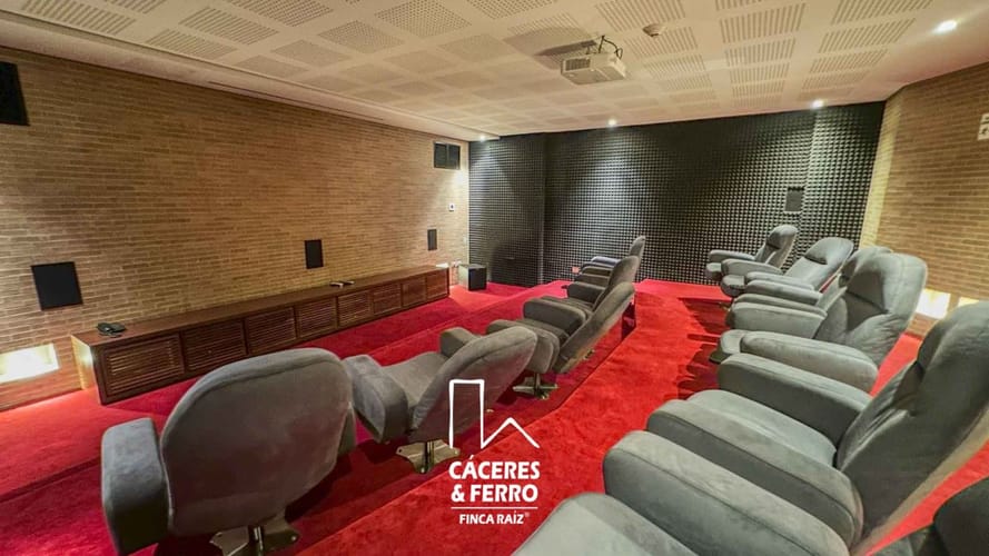Apartamento en venta en Los Rosales, Bogotá · foto 8 de 24
