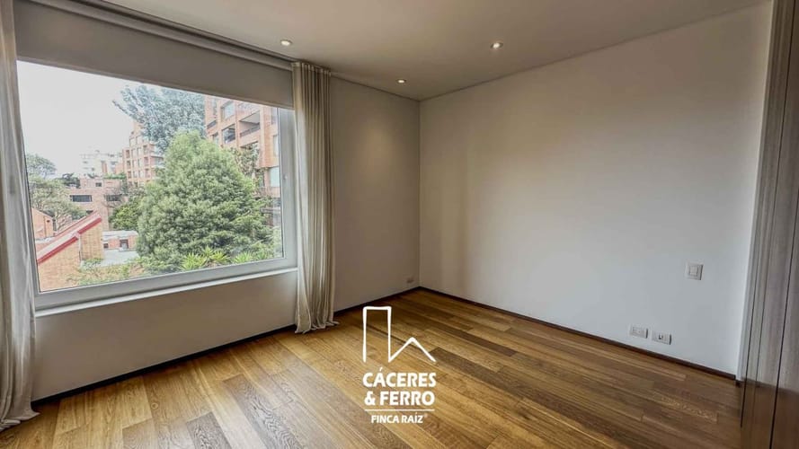 Apartamento en venta en Los Rosales, Bogotá · foto 16 de 24