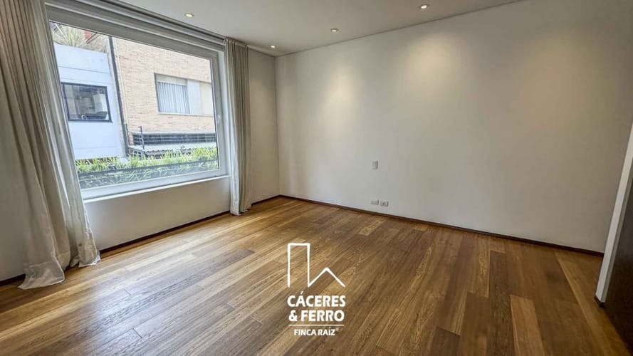 Apartamento en venta en Los Rosales, Bogotá · foto 19 de 24