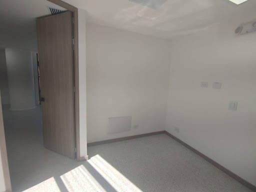 Consultorio en arriendo en San Diego, Medellín, 32 m² · foto 10 de 13
