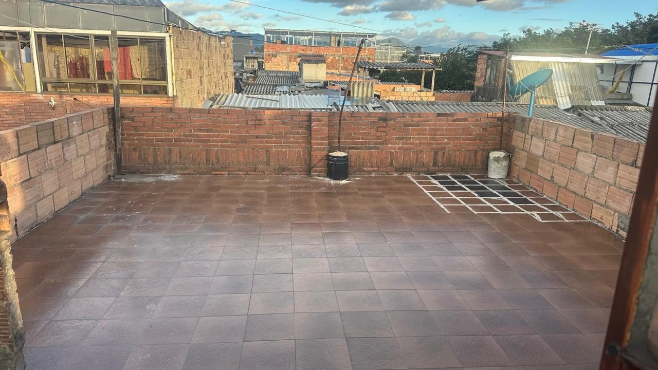 Casa en venta en Engativá, Bogotá · foto 5 de 8