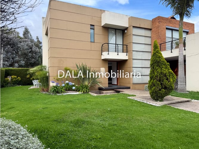 Casa de 4 alcobas en venta en Cr El Bosque, Chía, 289 m² · foto 3 de 24