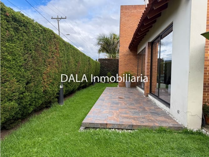 Casa de 4 alcobas en venta en Cr El Bosque, Chía, 289 m² · foto 5 de 24