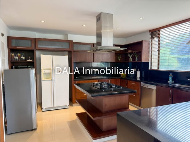 Casa de 4 alcobas en venta en Cr El Bosque, Chía, 289 m² · foto 12 de 24
