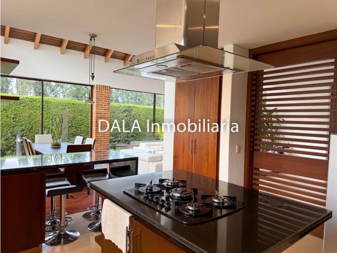 Casa de 4 alcobas en venta en Cr El Bosque, Chía, 289 m² · foto 14 de 24