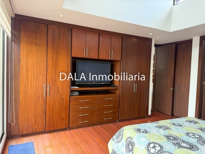 Casa de 4 alcobas en venta en Cr El Bosque, Chía, 289 m² · foto 18 de 24