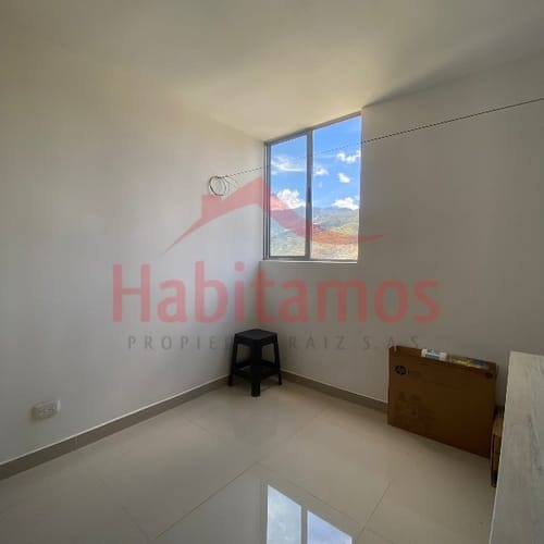 Apartamento de 3 alcobas en venta en Niquia, Bello, 49 m² · foto 8 de 19