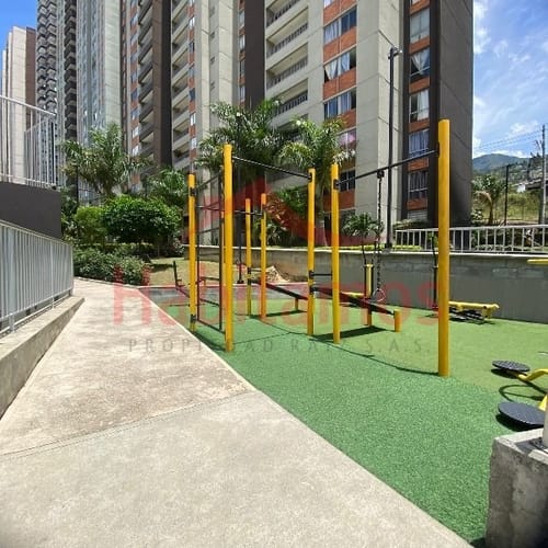 Apartamento de 3 alcobas en venta en Niquia, Bello, 49 m² · foto 16 de 19