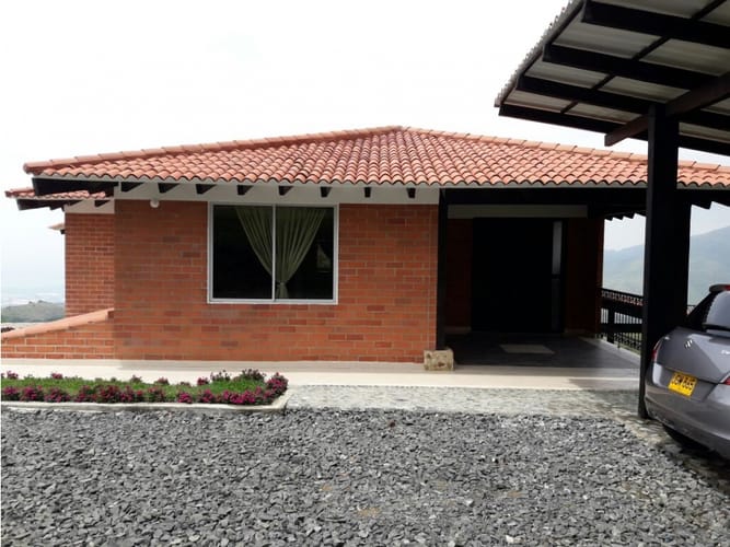 Casa de 6 alcobas en venta en Rincon Dapa, Yumbo, 708 m² · foto 10 de 24