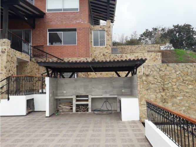 Casa de 6 alcobas en venta en Rincon Dapa, Yumbo, 708 m² · foto 18 de 24