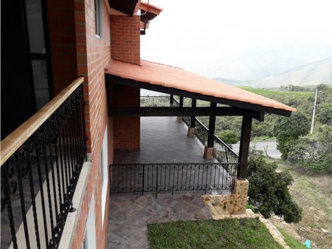 Casa de 6 alcobas en venta en Rincon Dapa, Yumbo, 708 m² · foto 19 de 24