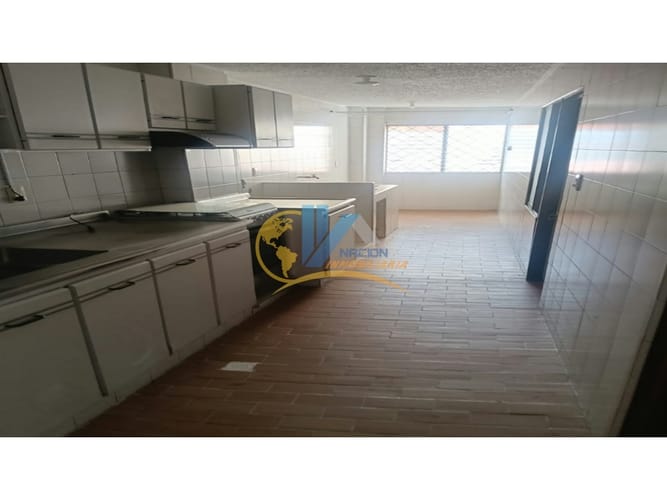 Apartamento de 3 alcobas en venta en Terrazas, Bucaramanga, 107 m² · foto 2 de 5