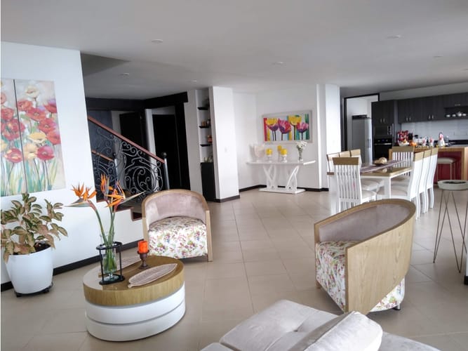 Casa de 6 alcobas en venta en Rincon Dapa, Yumbo, 708 m² · foto 21 de 24