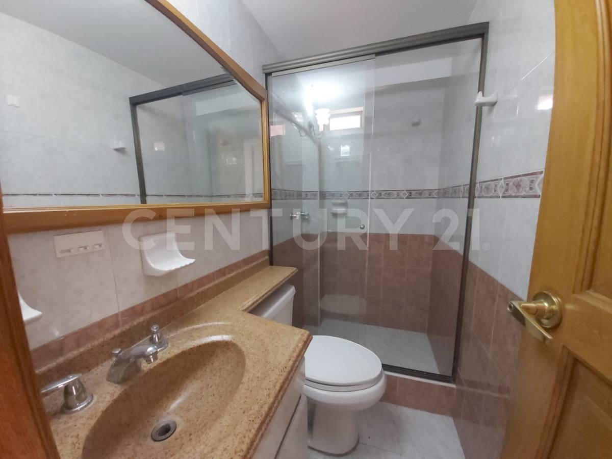 Apartamento en venta en Pontevedra, Bogotá · foto 12 de 18