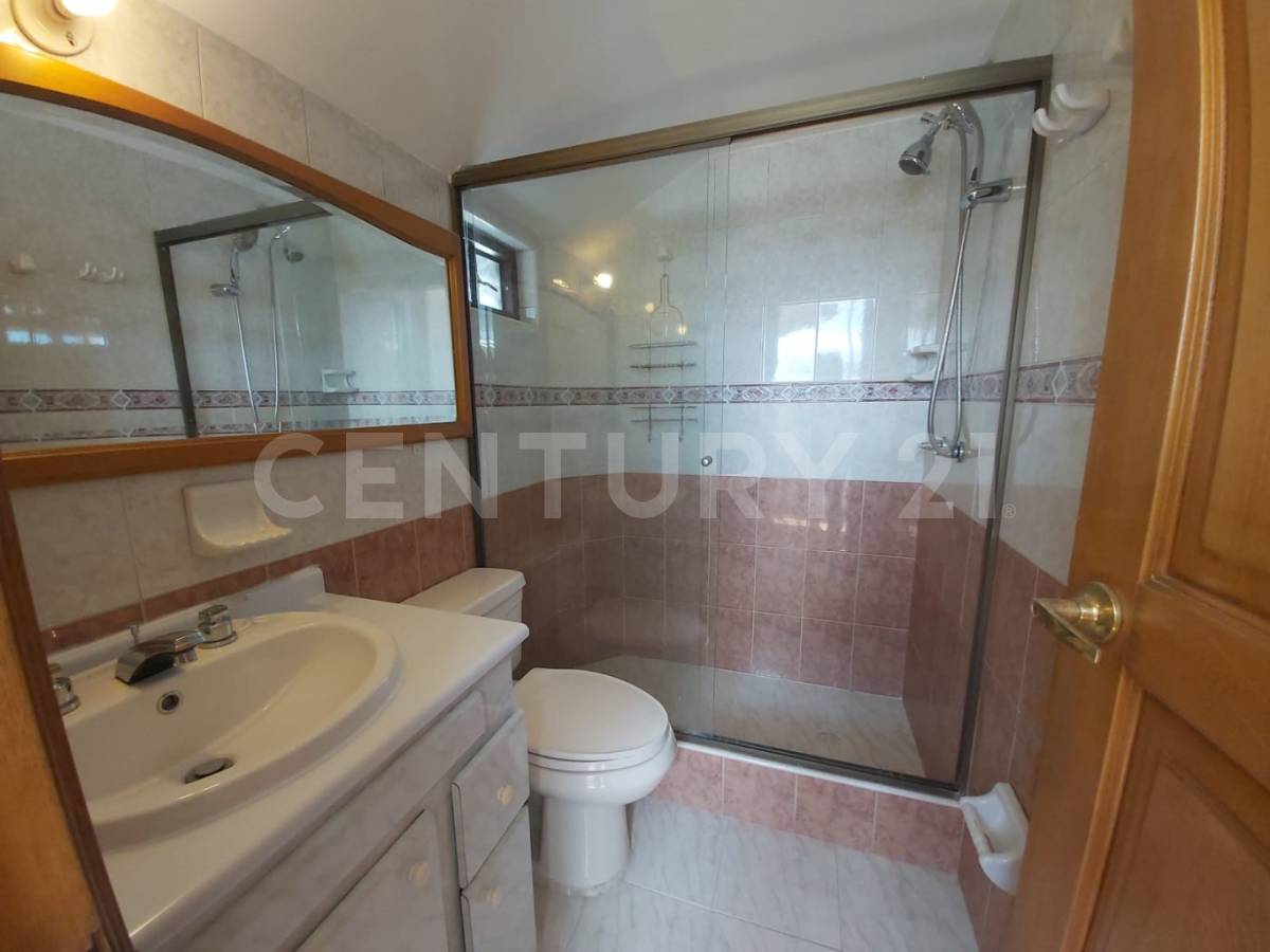 Apartamento en venta en Pontevedra, Bogotá · foto 15 de 18