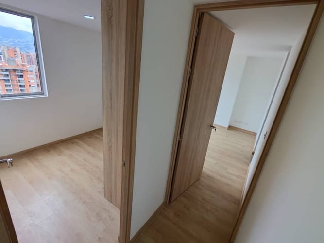 Apartamento de 2 alcobas en arriendo en Las Lomitas, Envigado, 70 m² · foto 6 de 19