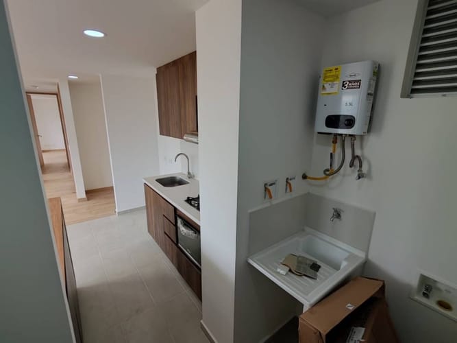 Apartamento de 2 alcobas en arriendo en Las Lomitas, Envigado, 70 m² · foto 15 de 19