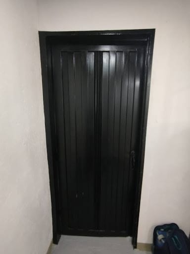 Local en arriendo en Caribe, Medellín, 30 m² · foto 9 de 9