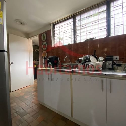 Apartamento de 2 alcobas en venta en Bolivariana, Medellín, 75 m² · foto 9 de 12