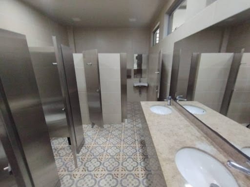 Local en arriendo en El Tablazo, Rionegro, 1000 m² · foto 12 de 19