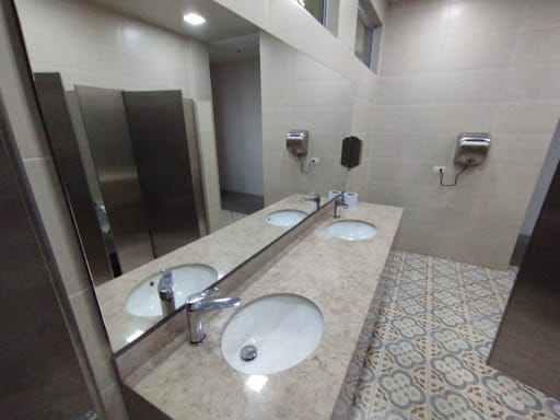 Local en arriendo en El Tablazo, Rionegro, 1000 m² · foto 13 de 19