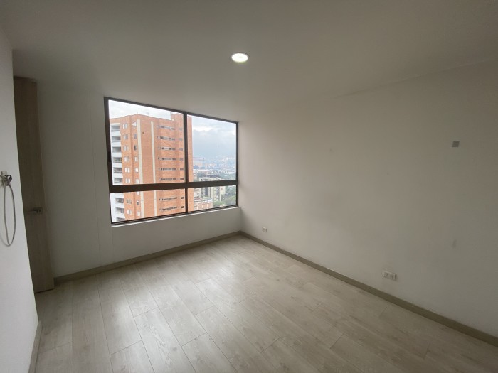 Apartamento en venta en Señorial, Envigado · foto 3 de 24