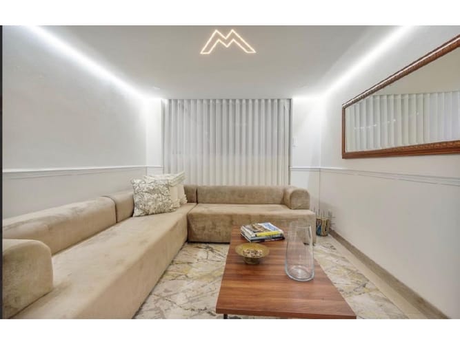 Apartamento de 2 alcobas en arriendo en Laureles, Medellín, 90 m² · foto 2 de 11