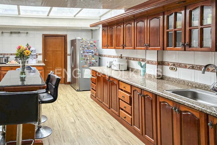 Casa de 4 alcobas en venta en Pontevedra, Bogotá, 208 m² · foto 6 de 19