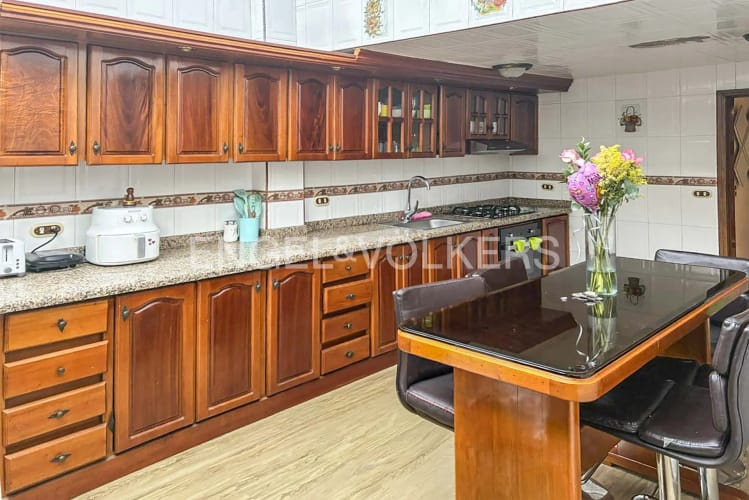 Casa de 4 alcobas en venta en Pontevedra, Bogotá, 208 m² · foto 5 de 19