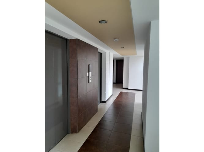 Apartamento de 3 alcobas en arriendo en El Poblado, Medellín, 105 m² · foto 22 de 24