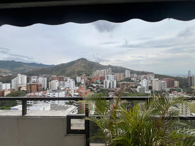 Apartamento en venta en Bellavista, Cali · foto 9 de 24