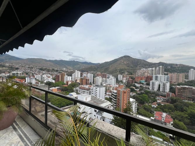 Apartamento en venta en Bellavista, Cali · foto 10 de 24