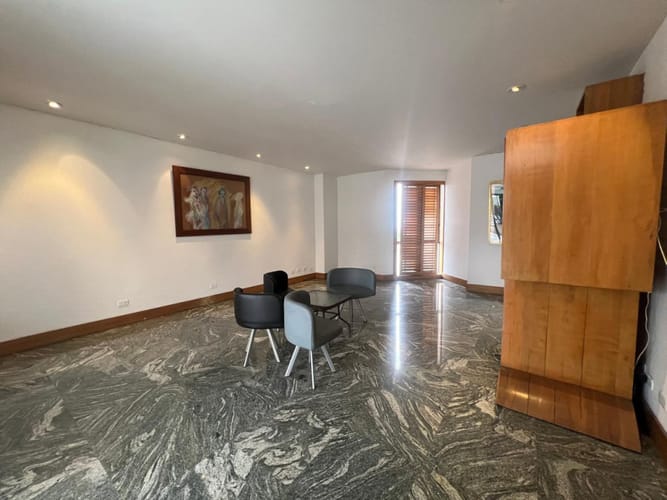 Apartamento en venta en Bellavista, Cali · foto 12 de 24