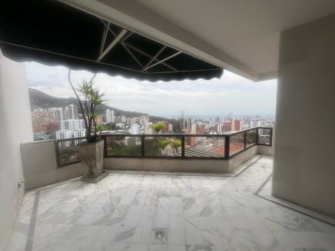 Apartamento en venta en Bellavista, Cali · foto 18 de 24